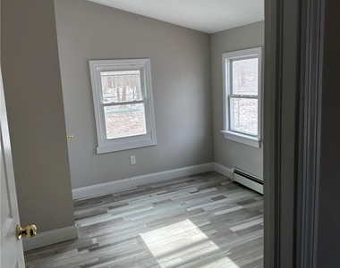 2 Hillside Road - Photo Thumbnail 11