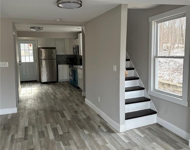 2 Hillside Road - Photo Thumbnail 8