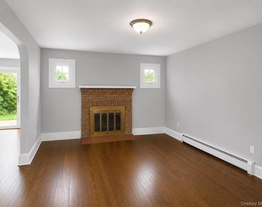 25 North Street - Photo Thumbnail 9