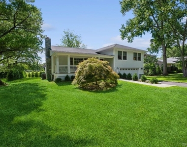 24 Sleepy Hollow Road - Photo Thumbnail 2