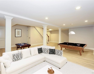 60 Pleasant Ridge Road - Photo Thumbnail 18