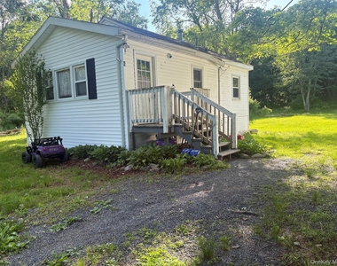 1 Royal Acres Drive - Photo Thumbnail 7