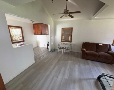 1 Royal Acres Drive - Photo Thumbnail 5