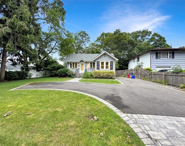 98 Frederick Avenue - Photo Thumbnail 1