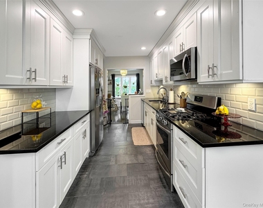 98 Frederick Avenue - Photo Thumbnail 6