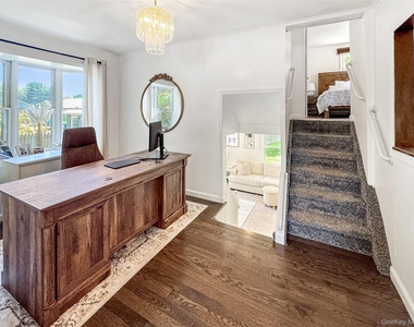 98 Frederick Avenue - Photo Thumbnail 4