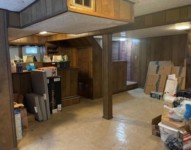 30 Audrey Avenue - Photo Thumbnail 8