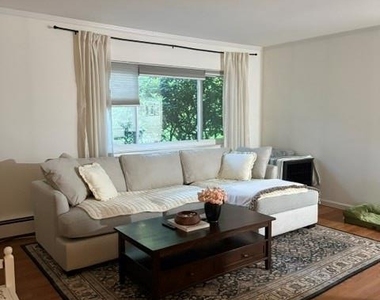 91 Richmond Boulevard - Photo Thumbnail 4