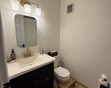 91 Richmond Boulevard - Photo Thumbnail 12