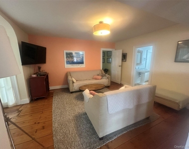 744 Main Street - Photo Thumbnail 13