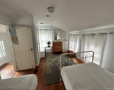 744 Main Street - Photo Thumbnail 20