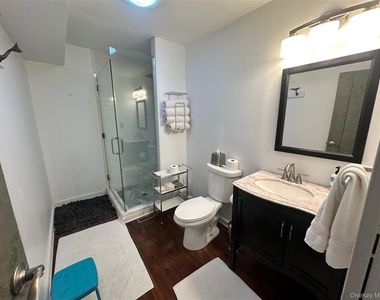 744 Main Street - Photo Thumbnail 21