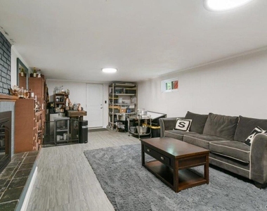 44 Oakridge Road - Photo Thumbnail 6