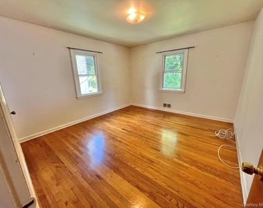 9 Ferndale Place - Photo Thumbnail 12