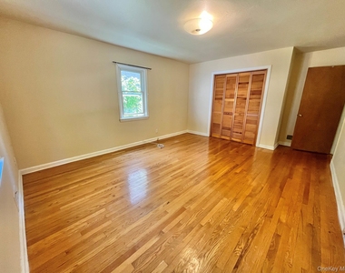 9 Ferndale Place - Photo Thumbnail 10