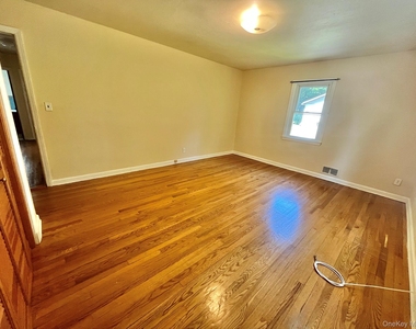9 Ferndale Place - Photo Thumbnail 11