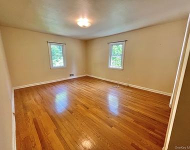 9 Ferndale Place - Photo Thumbnail 9