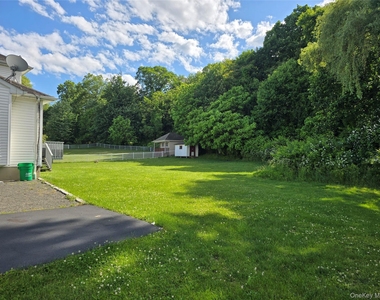27 Red Schoolhouse Road - Photo Thumbnail 23