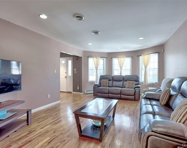 27 Red Schoolhouse Road - Photo Thumbnail 8