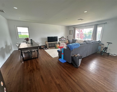 1741 Warren Place - Photo Thumbnail 1