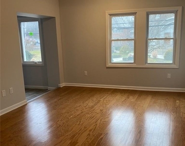 165/167 E Main Street - Photo Thumbnail 1
