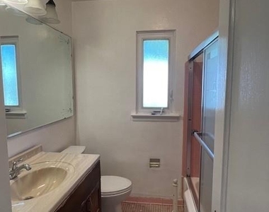 7608 269th Street - Photo Thumbnail 6