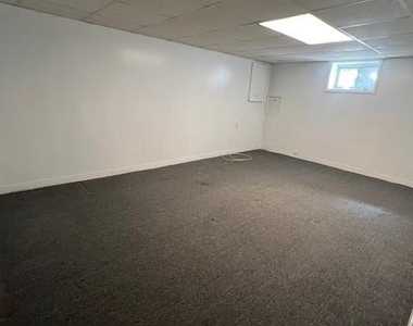 7608 269th Street - Photo Thumbnail 13