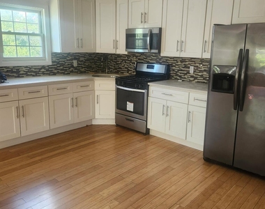 14654 106th Avenue - Photo Thumbnail 3