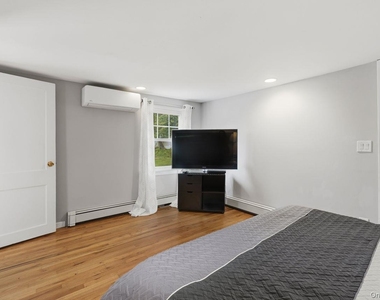 5 Adair Road - Photo Thumbnail 14