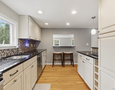5 Adair Road - Photo Thumbnail 3