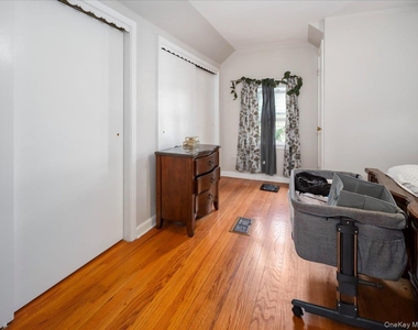 16 W Maltbie Avenue - Photo Thumbnail 14