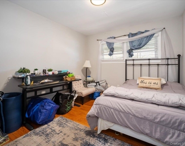 16 W Maltbie Avenue - Photo Thumbnail 12