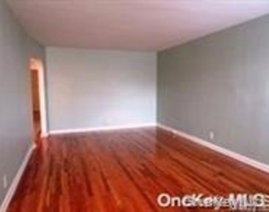 253-27 85 Road - Photo Thumbnail 6