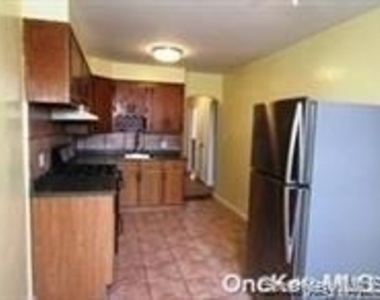 253-27 85 Road - Photo Thumbnail 3