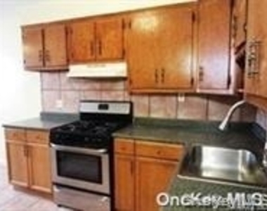 253-27 85 Road - Photo Thumbnail 2