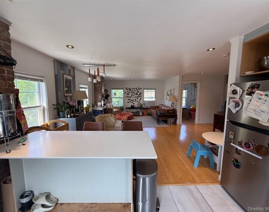 2 Broadway Avenue - Photo Thumbnail 23