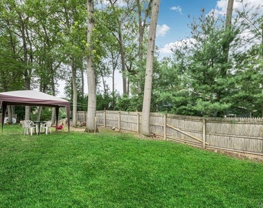 95 Hillside Avenue - Photo Thumbnail 20