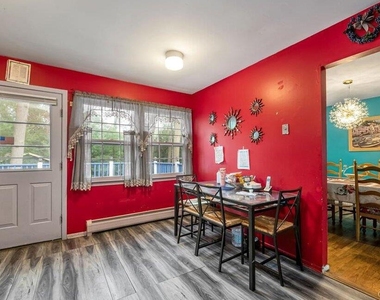 95 Hillside Avenue - Photo Thumbnail 7