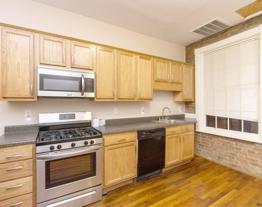 341 Madison Avenue - Photo Thumbnail 8