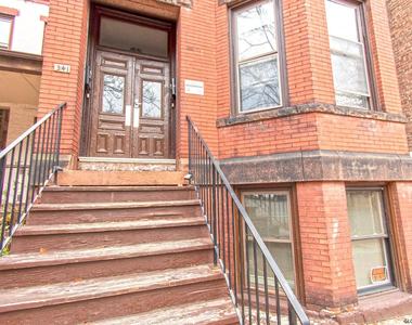 341 Madison Avenue - Photo Thumbnail 2
