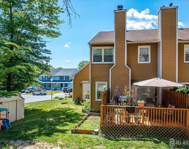 7 Buttonwood Drive - Photo Thumbnail 32