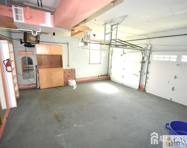 195 New York Avenue - Photo Thumbnail 32