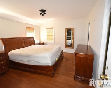 195 New York Avenue - Photo Thumbnail 17