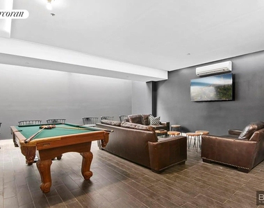 801 Bergen Street - Photo Thumbnail 5