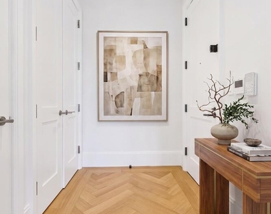 255 E 77th Street - Photo Thumbnail 9
