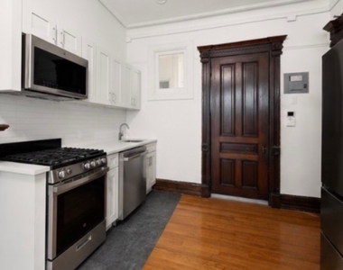 533 Washington Avenue - Photo Thumbnail 2