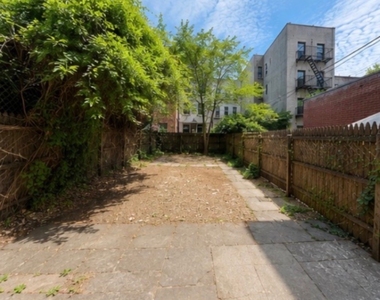 533 Washington Avenue - Photo Thumbnail 9