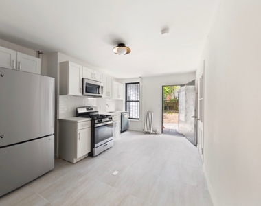 533 Washington Avenue - Photo Thumbnail 2