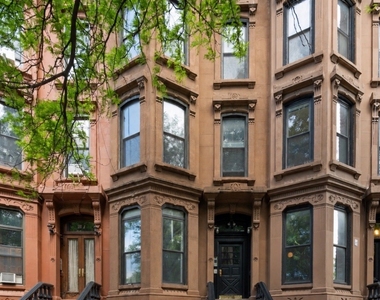 533 Washington Avenue - Photo Thumbnail 8