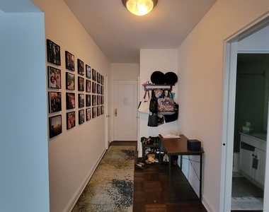 40 Central Park S - Photo Thumbnail 2